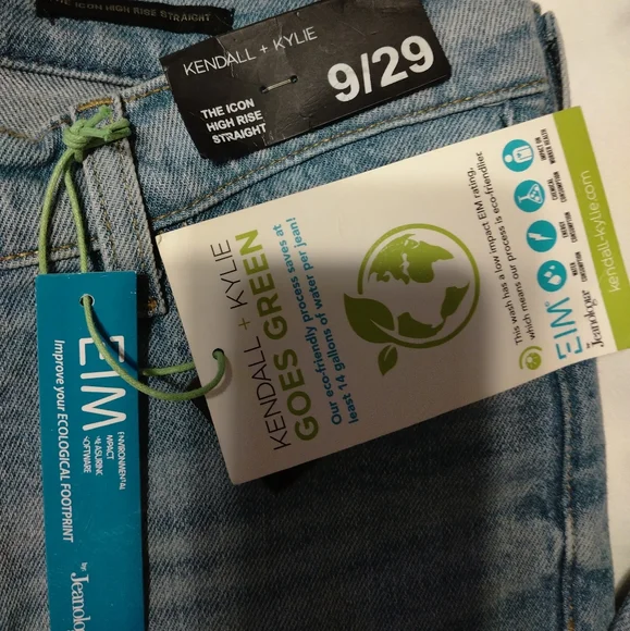 Pants - Picture 3 of 4